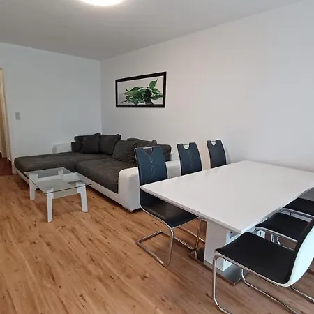 Bünda Apartment *